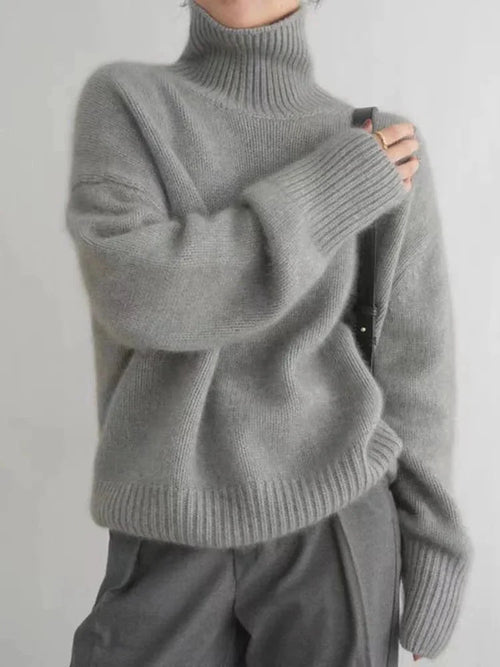 Amaya™ – Elegant Soft Turtleneck Sweater